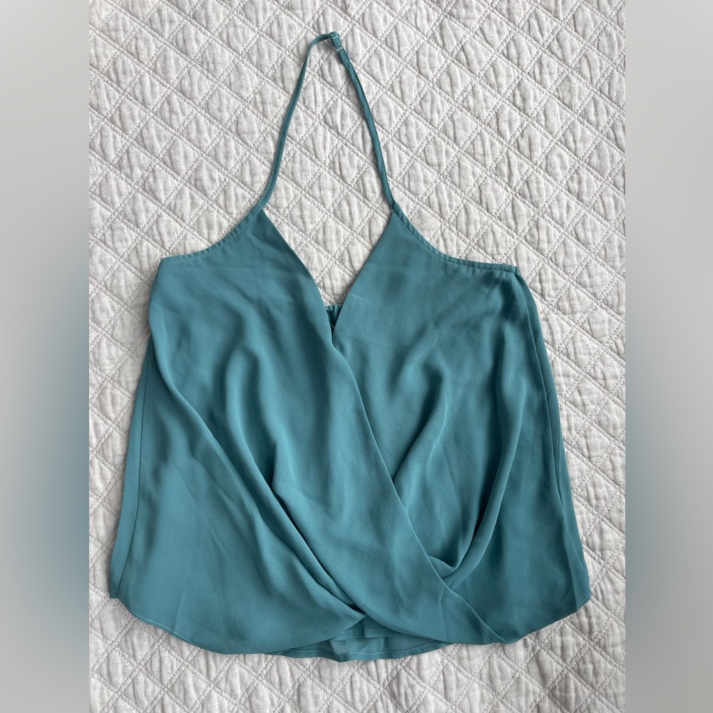 NAKED ZEBRA - Flowy Halter-neck Top